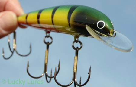 Luckylures: Der Importeur und Fachhändler der Marken Nils Master, Karikko,  Turus Ukko, Bagley, Bete und Gibbs Delta Karikko Wobbler, Länge: 15 cm,  Farbe: Fire Tiger 58R, schwimmend, von Suomen Uistin The Finnish